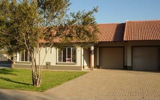 1 Bedroom Flat in Onverwacht