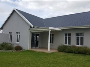 2 Bed Townhouse in Kraaibosch