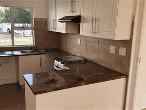 3 Bed Apartment in Shelly Beach