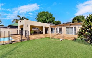 3 Bedroom House in Orchards