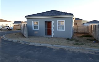 2 Bedroom House in Newton