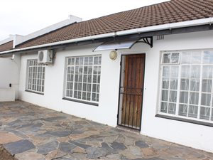2 Bed Townhouse in Estcourt