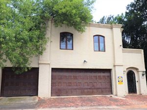 4 Bed House in Parktown North