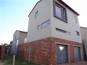 2 Bed Duplex in Boardwalk