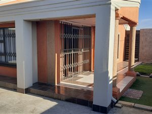 3 Bed House in Batho