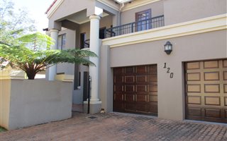 3 Bedroom House in Bougainvillea Estate