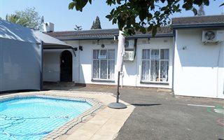 4 Bedroom House in Brackendowns