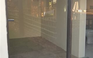 1 Bedroom Garden Cottage in Mondeor