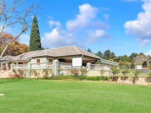 974 m² Land available in Thornhill