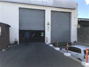 1060 m² Industrial space in Airport Industria