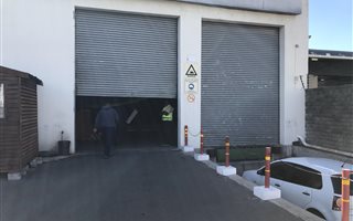 1060 m² Industrial space in Airport Industria