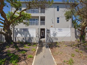 2 Bed Apartment in Tableview