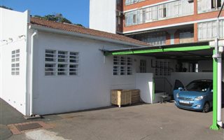 740 m² Commercial space in Park Hill