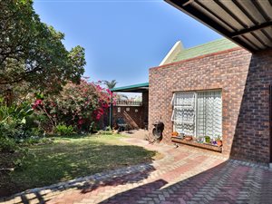 2 Bed Townhouse in Oakdene