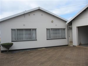 3 Bed House in Park Rynie