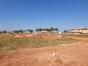 395 m² Land available in Irene