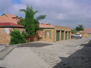 3 Bed Townhouse in Allen Grove
