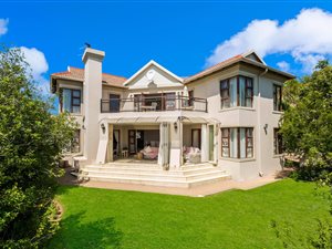 4 Bed House in Eagle Canyon Golf Estate