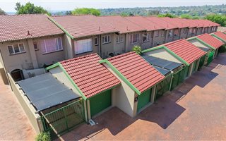 3 Bedroom Townhouse in Ferndale