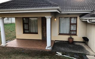2 Bedroom Townhouse in Pinetown Central