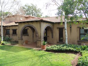 250 m² Farm in Krugersdorp Central