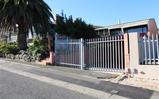 3 Bedroom House in Parow North
