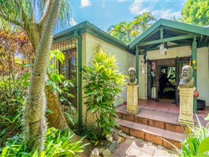 3 Bed House in Manor Gardens