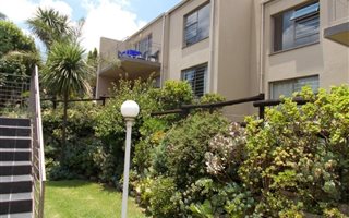 2 Bedroom Townhouse in Bedford Gardens