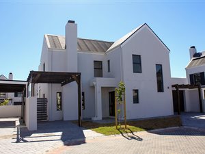 3 Bedroom House in Firgrove
