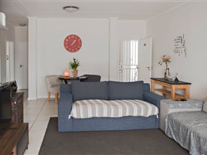 3 Bed Townhouse in Modderfontein