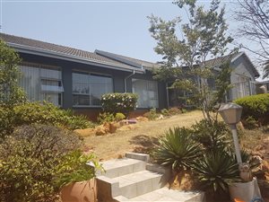 4 Bed House in Risana