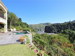 4 Bed House in The Heads