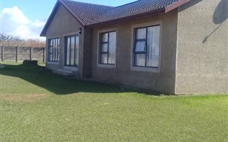 3 Bedroom House in Ncandu Park