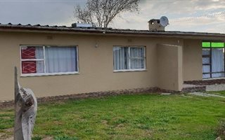 2 Bedroom House in Klein Begin