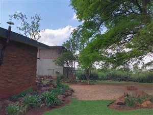 2 ha Farm in Strydfontein and surrounds