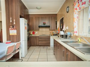 2 Bedroom House in Wychwood