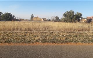 2000 m² Land available in Henley on Klip