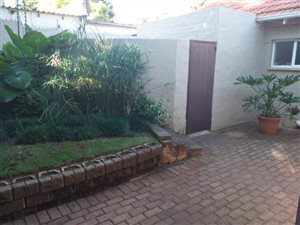 1 Bed Garden Cottage in Greenside