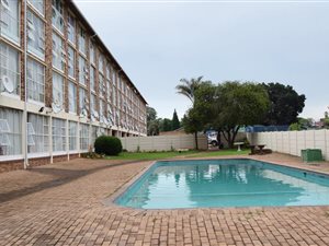 3 Bed Apartment in Horizon View