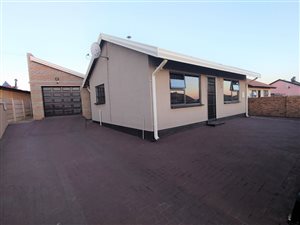 2 Bedroom House in Kwa Thema