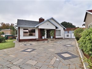 4 Bed House in Eastleigh