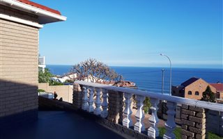 3 Bedroom House in Dana Bay