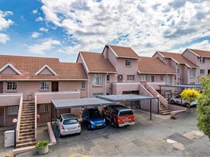 2 Bed Apartment in Radiokop