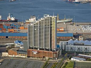640 m² Commercial space in Point Waterfront