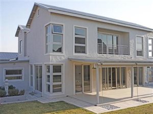 4 Bed House in Waterfall Country Village