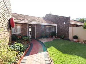 3 Bed Townhouse in Birchleigh North