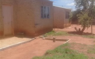 2 Bedroom House in Tshepisong