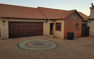 3 Bedroom Cluster in Thatchfield