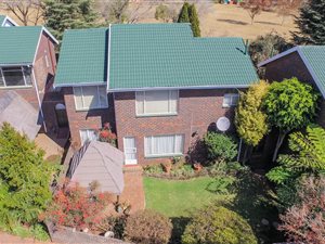 3 Bedroom Townhouse in Birchleigh North