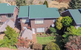 3 Bedroom Townhouse in Birchleigh North